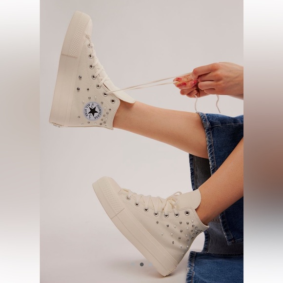 NWT Pearl & Rhinestone Converse - Picture 2 of 6